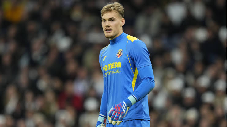 Transfer: Chelsea are closing in on Villarreal goalkeeper Filip Jorgensen.