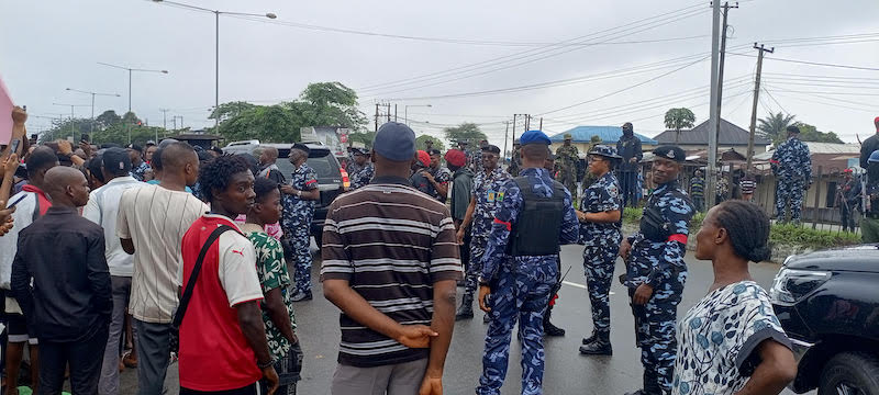 Police Arrests Protesters And Journalists In Calabar