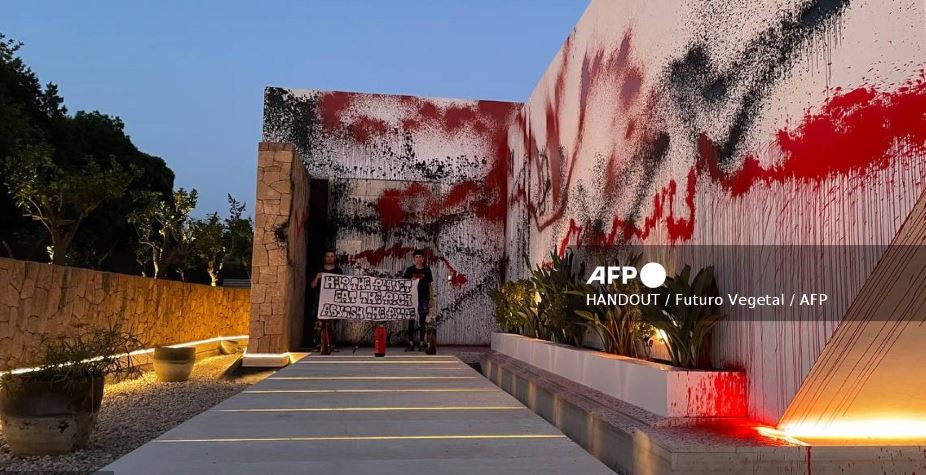 Messi’s House, Vandalized By Climate Activists