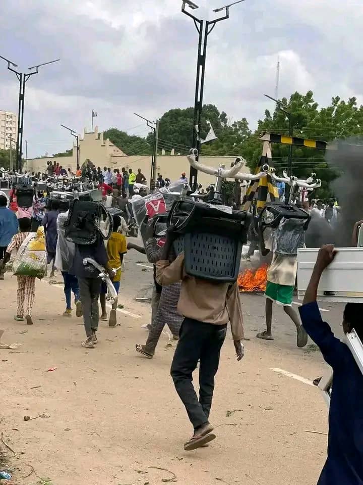 Kano State Mobile Court Orders Remand of 632 Protesters for Alleged Vandalism During #EndBadGovernance Demonstrations