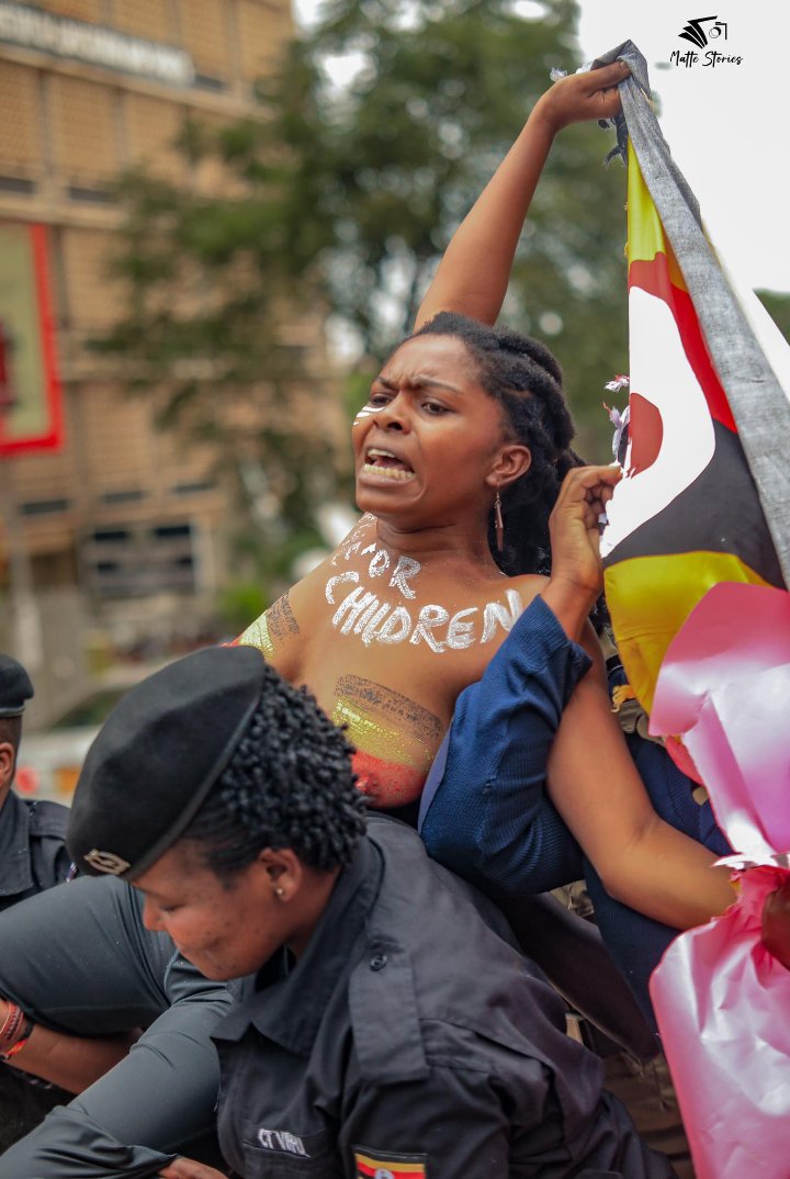 Nude Protest Against Corruption In Uganda(VIDEO)