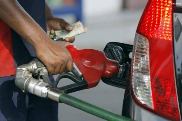 Fuel To Be Sold For N230 As Govt Distributes CNG Conversion Kits