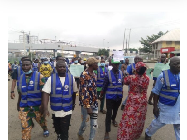 Transporters strikes protest at Osun state leaving students stranded